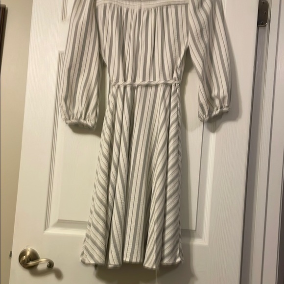 Calvin Klein White and Gray Wrap Dress  beautiful on! - Picture 6 of 7